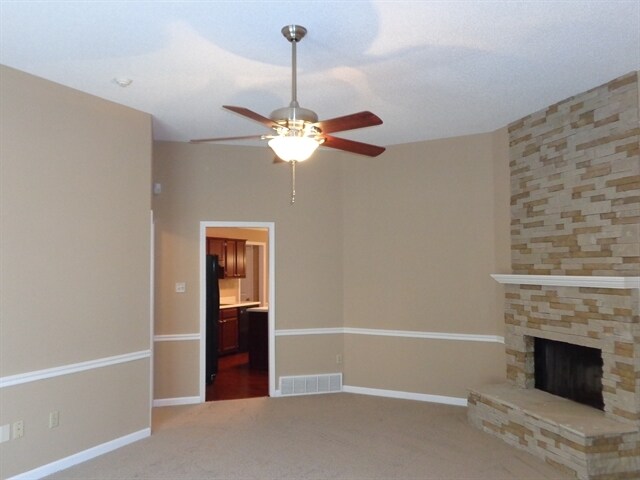 Building Photo - 6556 Brickmont Rd