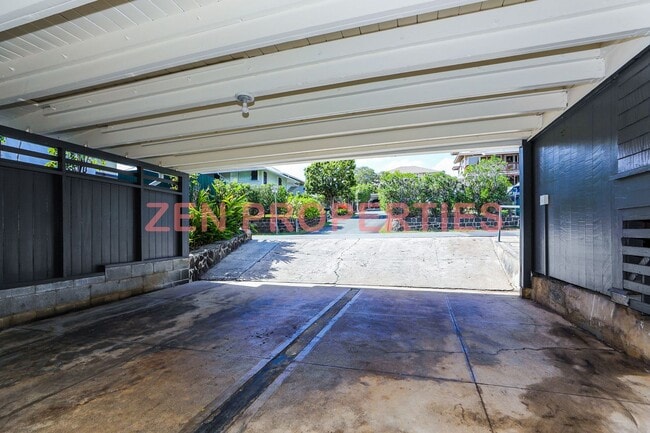 Building Photo - 3 bedroom, 2.5 bath home for rent in Lower...