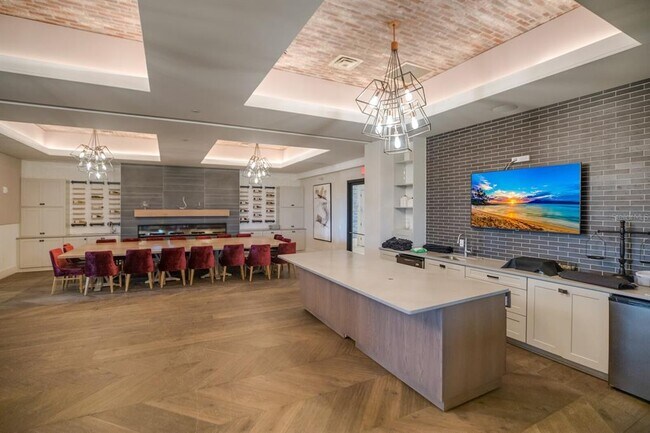 Building Photo - 5363 Vaccaro Ct