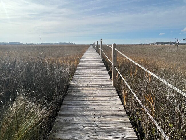 Building Photo - 2109 Landfall Way