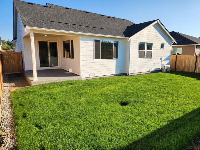 Building Photo - Brand new 2 bed 2 bath home in Rolling Hil...