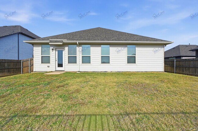 Building Photo - 2335 High Pln Ln