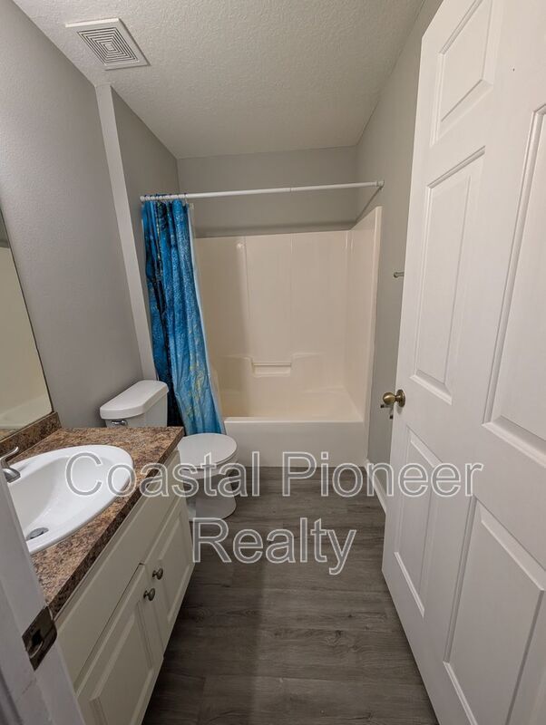 Building Photo - 9019 Cochise Ln