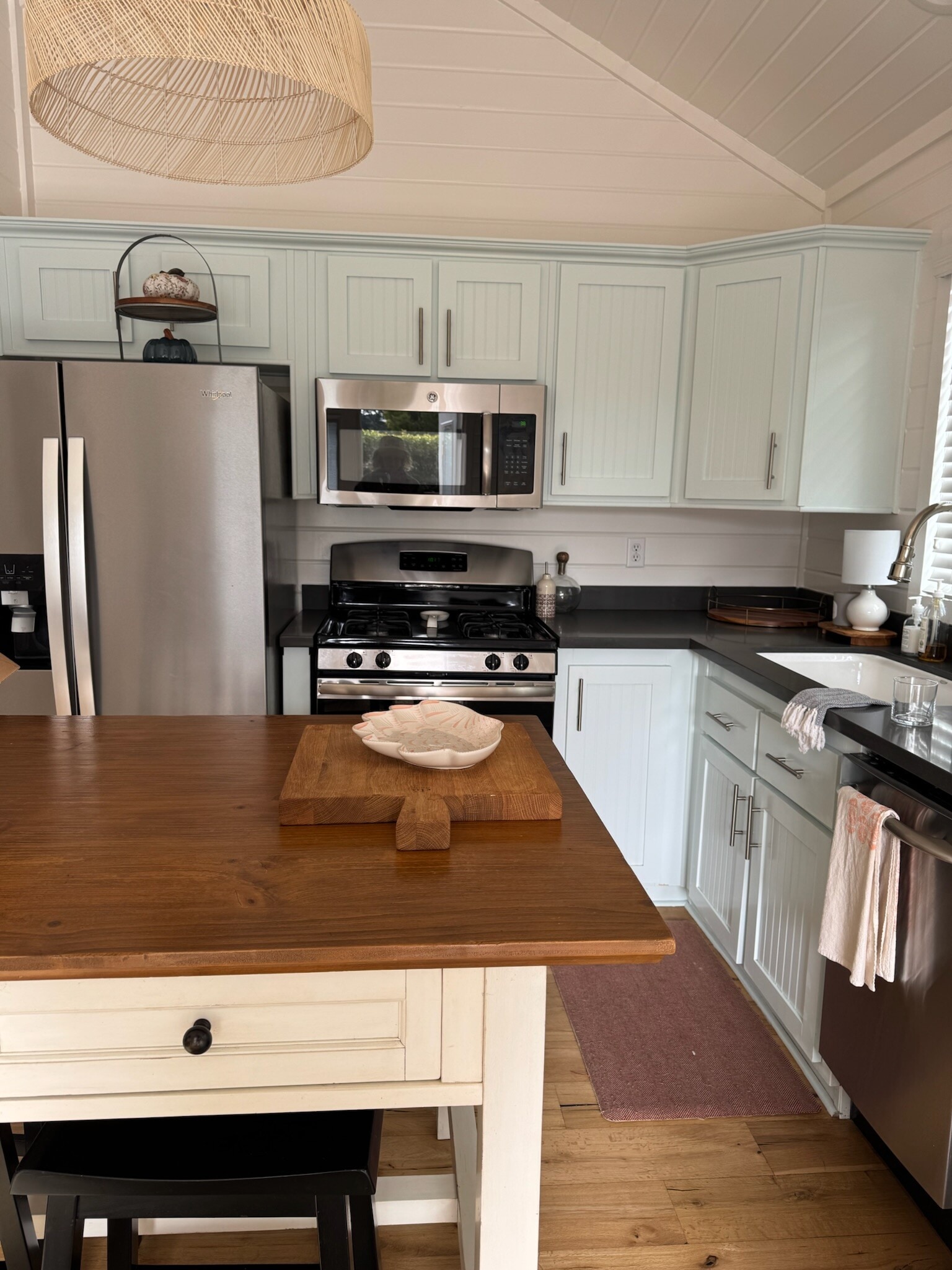 Building Photo - 123 Jasper St