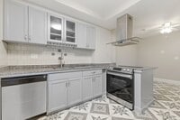 Building Photo - 20 Bennett St