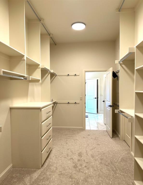 Building Photo - 812 Fox Hollow Dr