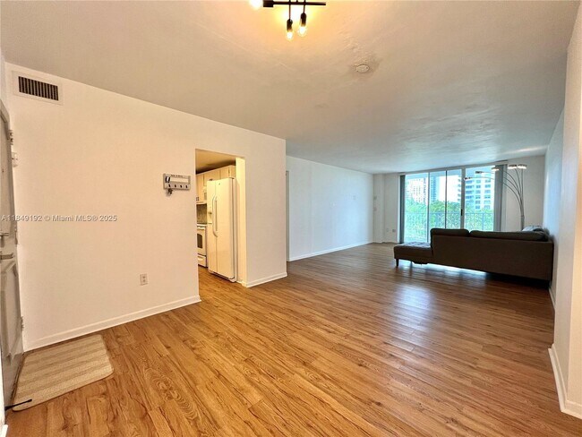 Primary Photo - 2851 NE 183rd St