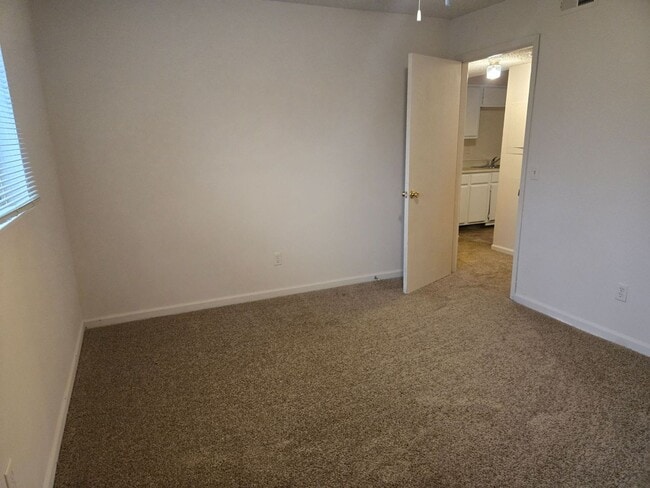 Building Photo - Charming 2 Bedroom, 1 Bath Apartment – Minutes from Nashville