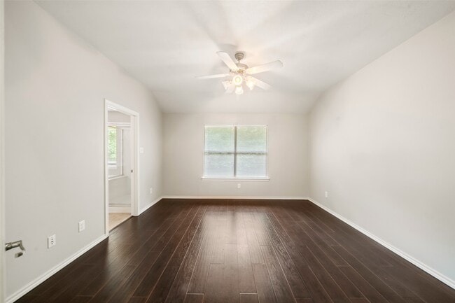 Building Photo - 3 Whitekirk Pl