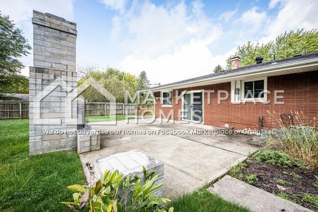 Building Photo - 2820 Oriole Dr