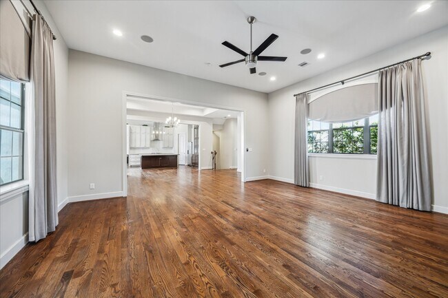 Building Photo - 4715 Jackson St