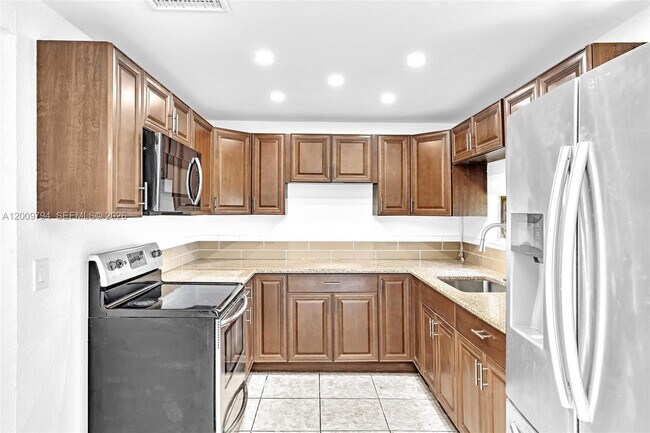 Building Photo - 4156 SW 49th Ct