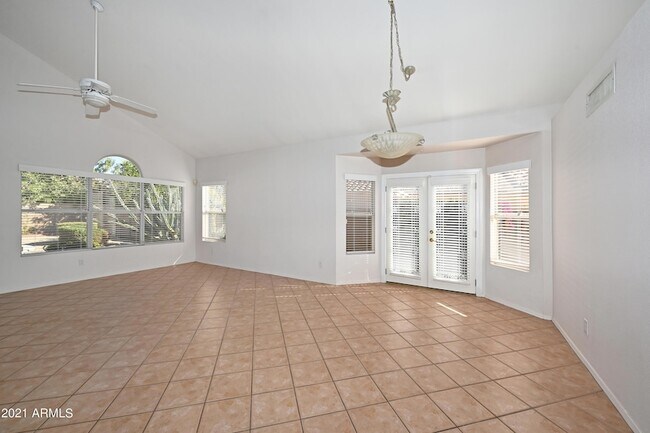 Building Photo - 5730 E Gelding Dr