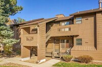 Building Photo - $1,695.00 - 2 Bedrooms, 2 Bathrooms, Apart...