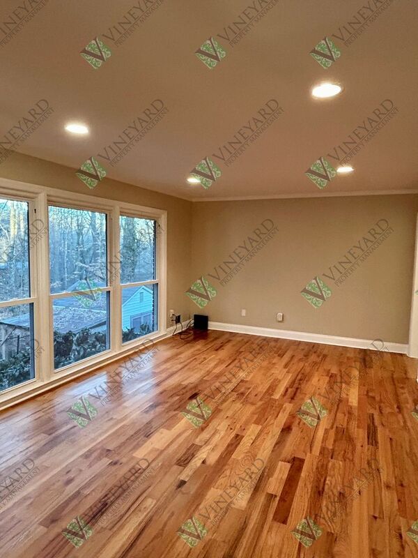 Building Photo - 261 Ridgeway Rd