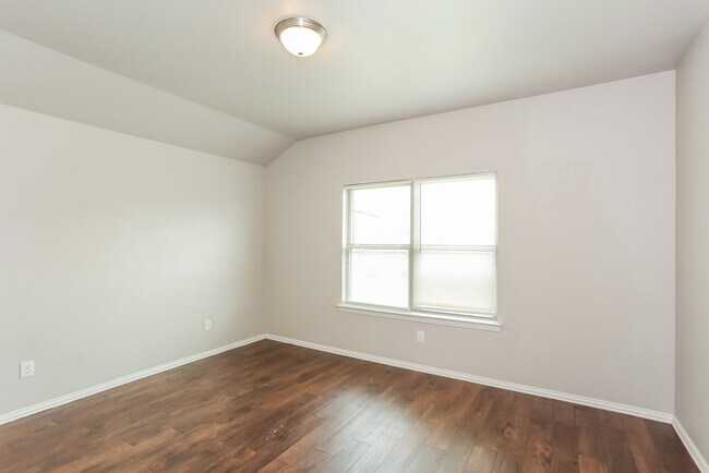 Building Photo - 9132 Abaco Way