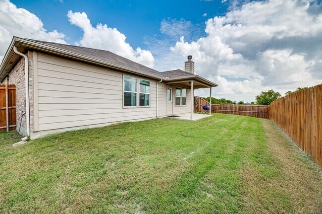 Building Photo - 369 Magma Dr