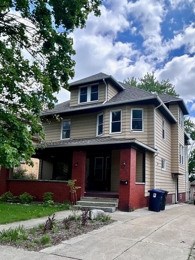 Building Photo - 199 Beck Ave