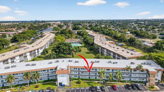 Building Photo - 2200 Springdale Blvd