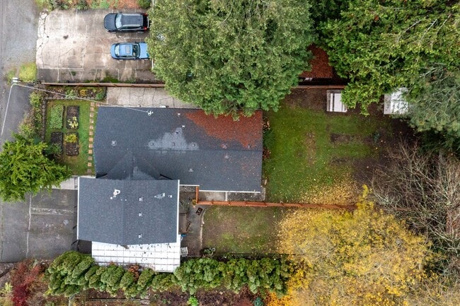 Building Photo - Arbor Lake Duplex unit for lease in private setting