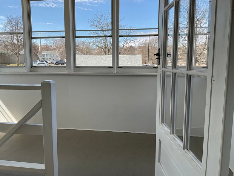 Building Photo - 61 S Main St