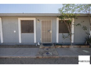 Building Photo - Step Into This Thoughtfully Remodeled 1/1 ...