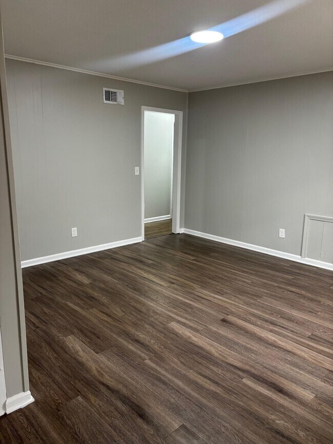 Building Photo - 3124 Boone St