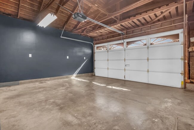 Building Photo - 1501 Revere Ave