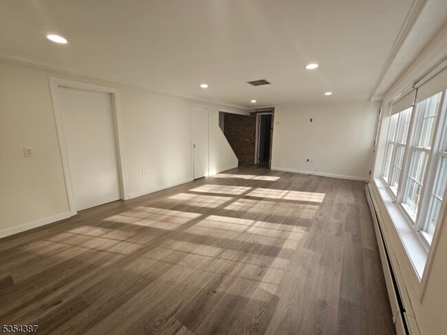 Building Photo - 44 Forestdale Rd