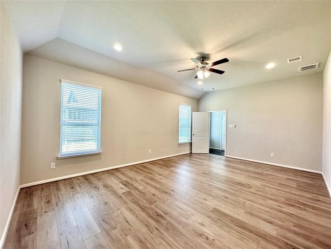 Building Photo - 28707 Forest Pass Ln
