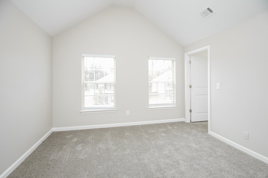 Building Photo - 564 Hideaway Dr