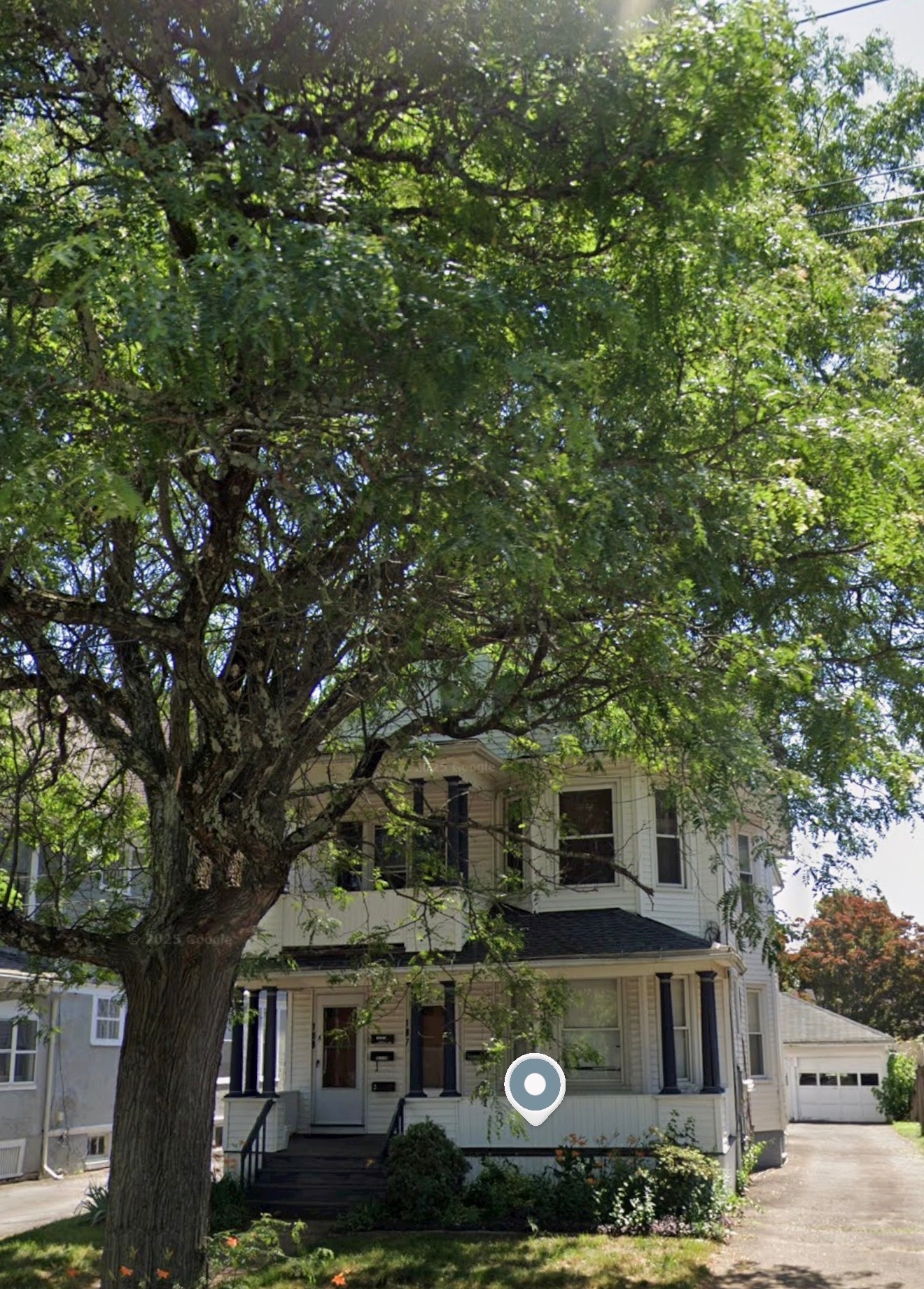 Building Photo - 189 Alden Ave