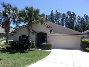 Building Photo - 3 bed/2 bath Home! Open & Bright! Close to...