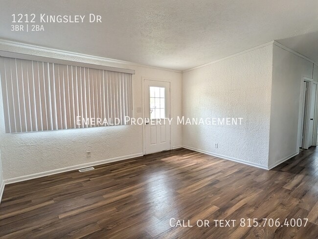 Building Photo - 1212 Kingsley Dr