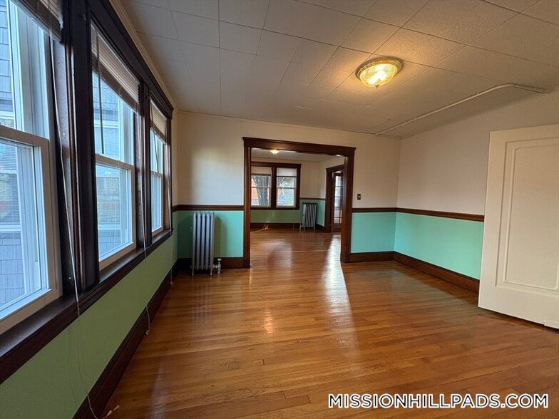 Building Photo - 155-157 Hillside St.