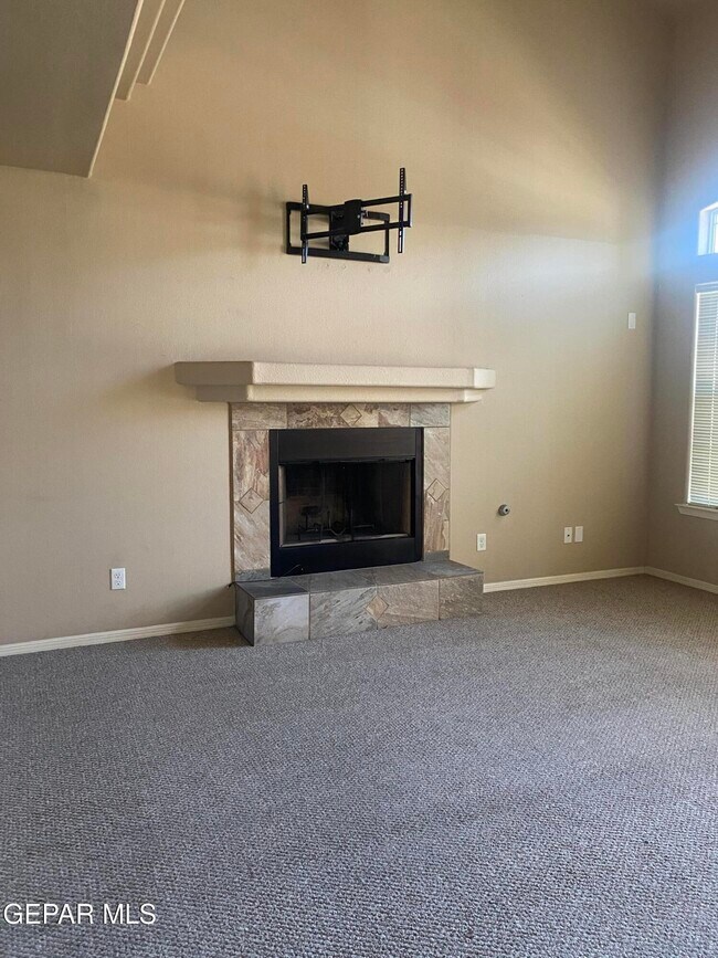 Building Photo - 7732 Maple Landing Court