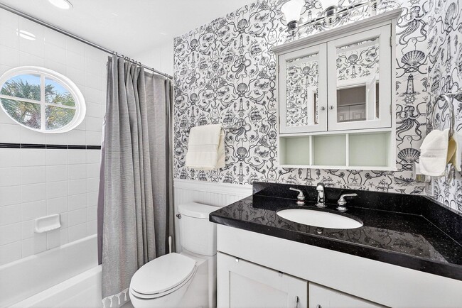 Building Photo - 812 Ocean Dunes Cir