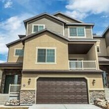 Building Photo - 3 Bed Townhome - Provo's Southeast Bench