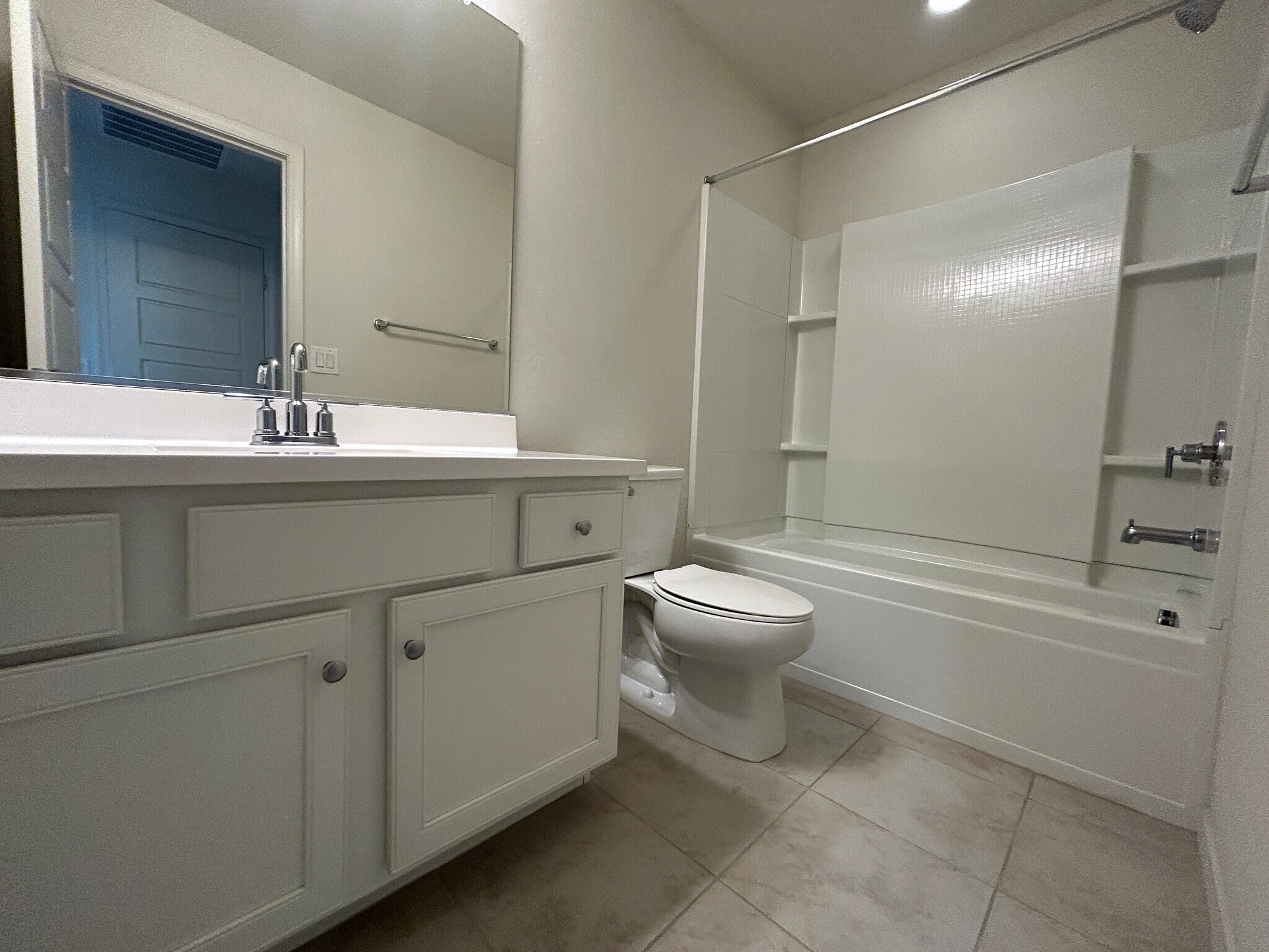 Building Photo - 8909 W Missouri Ave