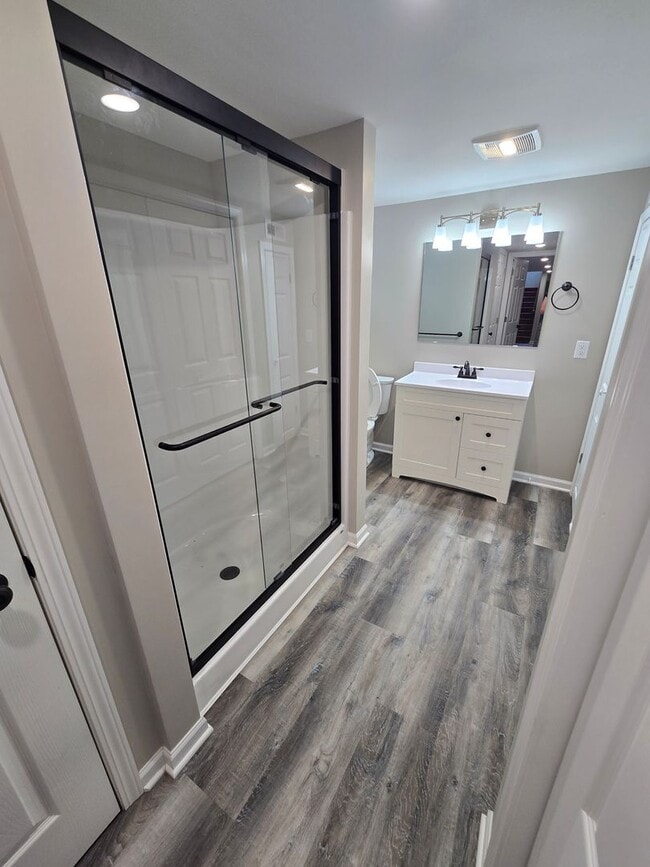 Building Photo - Fully Remodeled 4BR/2.5BA Home for Rent – ...