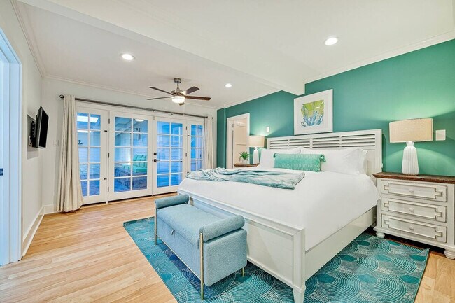 Building Photo - 1185 Tamarack Ave