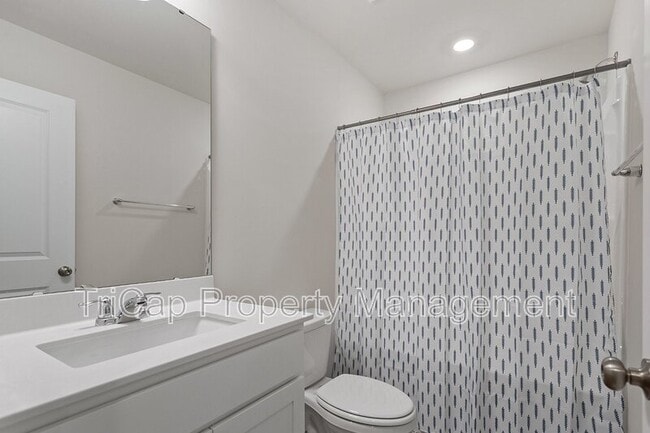 Building Photo - 1721 Chirping Trl