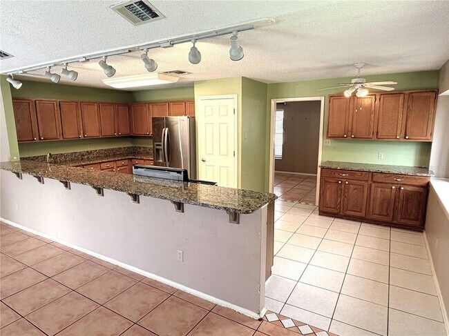 Building Photo - 309 Buttonwood Dr