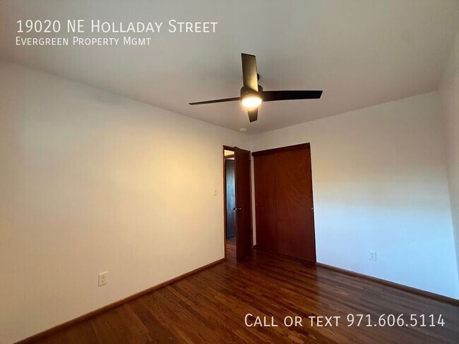 Building Photo - 19020 NE Holladay St