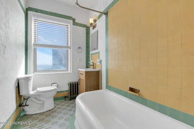 Building Photo - 400 Deal Lake Dr