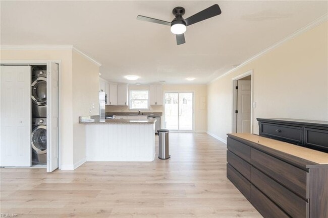 Building Photo - 3528 Chester St