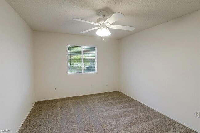 Building Photo - 6707 Carisbrooke Ln