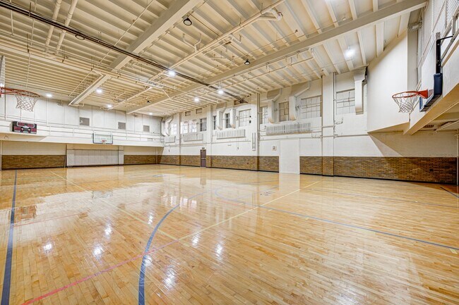 Building Photo - Indianapolis Athletic Club Condo