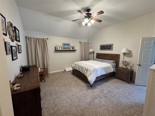 Building Photo - 621 Basie Bend