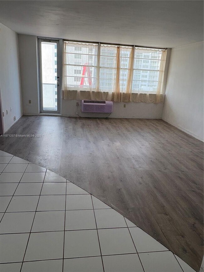 Building Photo - 5313 Collins Ave